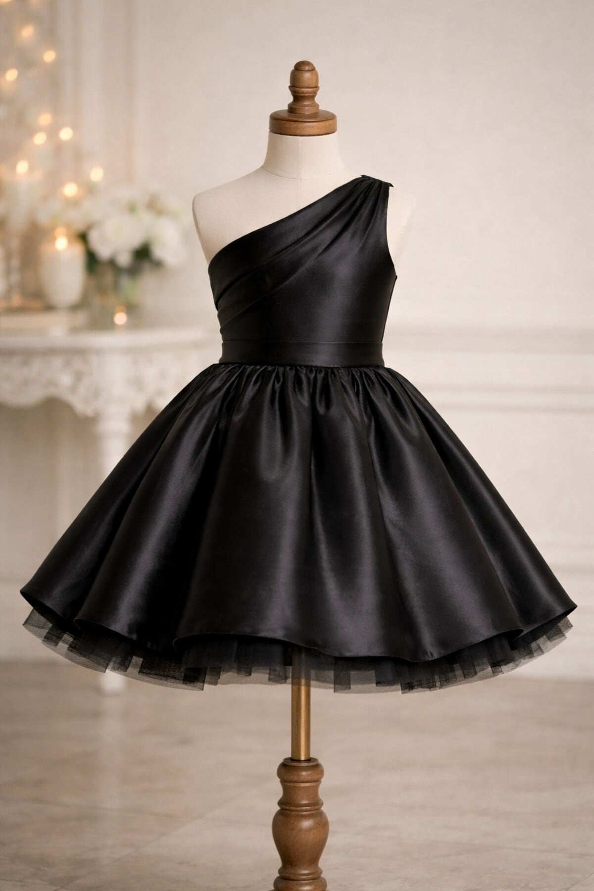 Kız Çocuk Siyah Saten Tek Omuz Elbise – Tüllü Kabarık Etek Mezuniyet Abiye