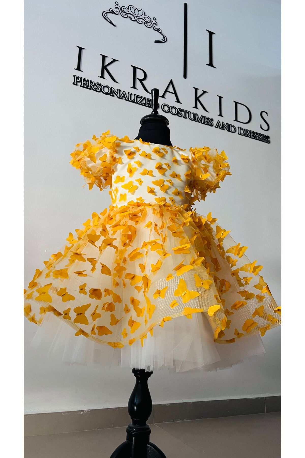 Sarı Kelebekli Kız Çocuk Elbisesi- Kabarık, Astarlı, Kısa Kollu Özel Tasarım